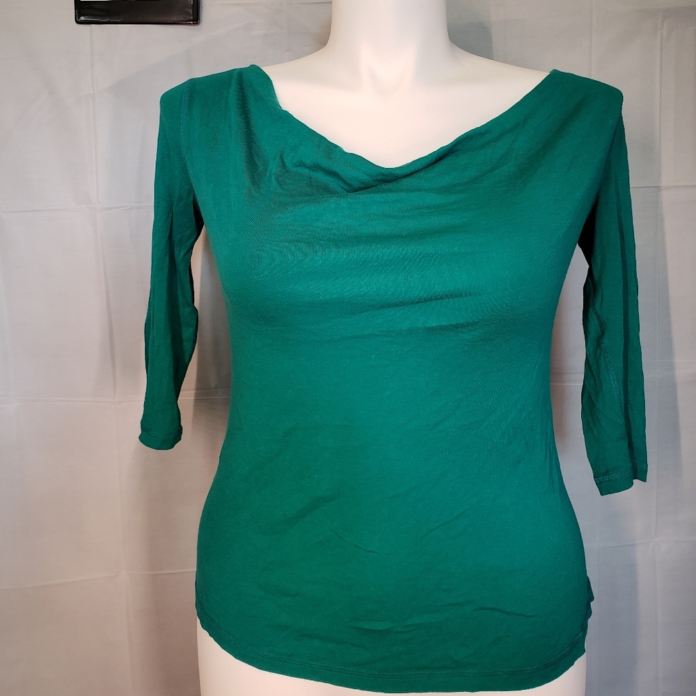 1/2 sleeve round neck top